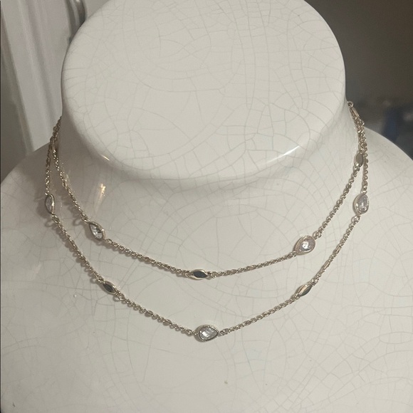 LOFT Jewelry - Elegant Gold Women's Necklace